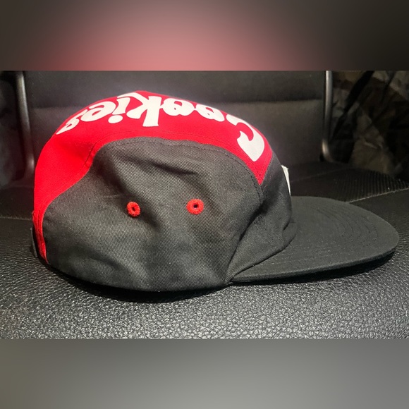 Cookies red and black 5 panel hat With pocket - Picture 4 of 6